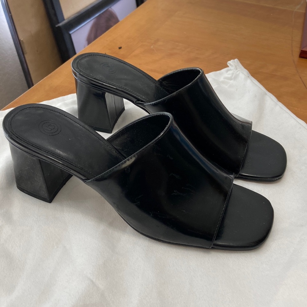 Urban outfitters black patent slides size 10 NWOT